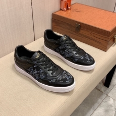 Louis Vuitton Low Shoes